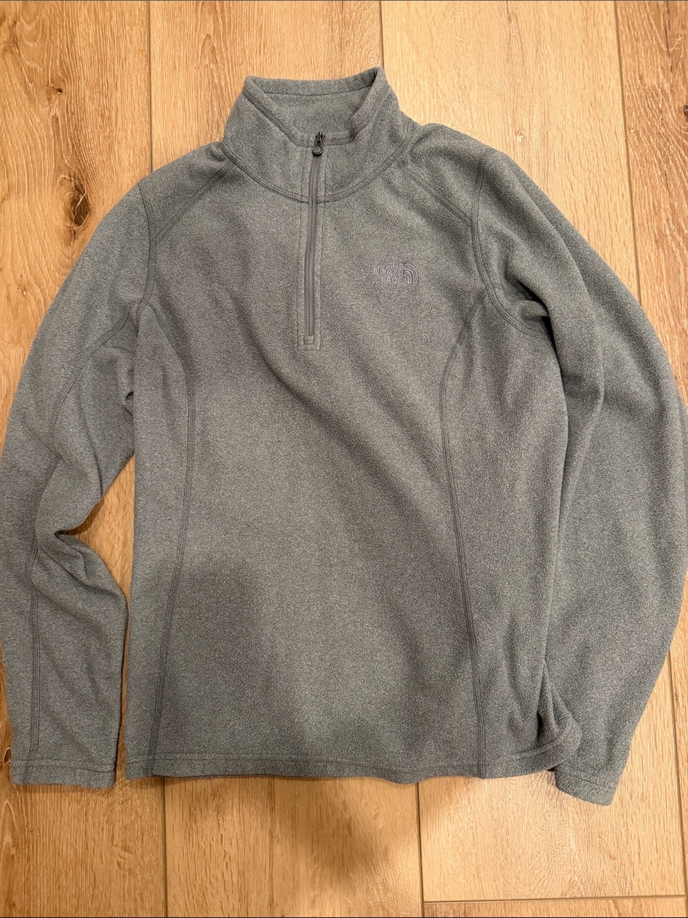 The North Face Men's Gray Quarter-Zip Fleece Shirt Jacket